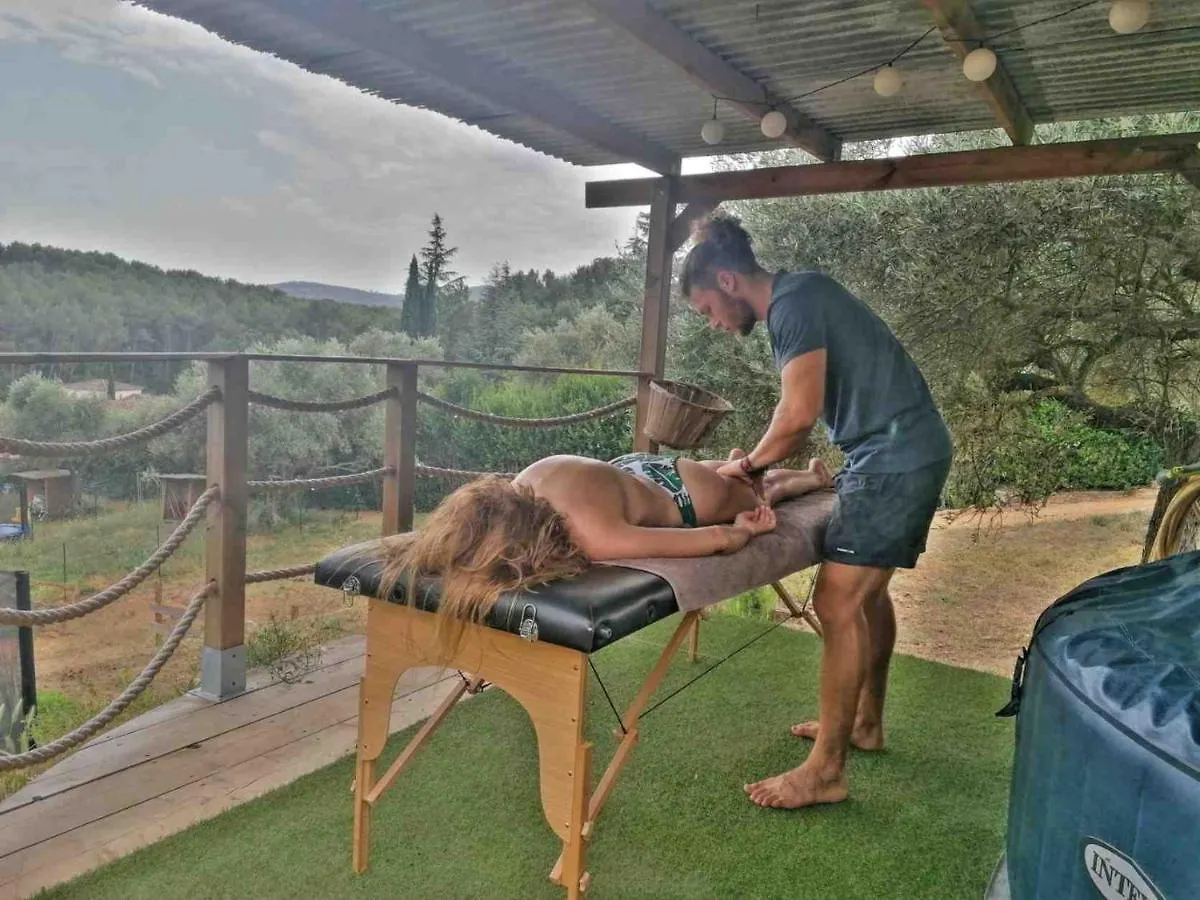 Arche De Noe Atypique, Boheme , Nature, Piscine Chauffee De Paques A Toussaint , Spa , Sauna , Loisirs Le Beausset Guest house