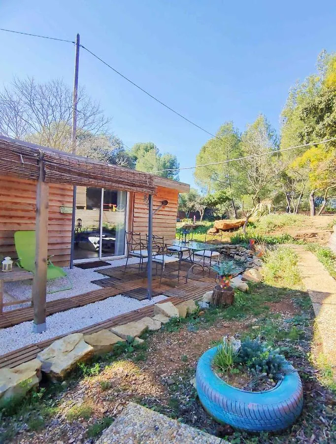 Arche De Noe Atypique, Boheme , Nature, Piscine Chauffee De Paques A Toussaint , Spa , Sauna , Loisirs Le Beausset Guest house
