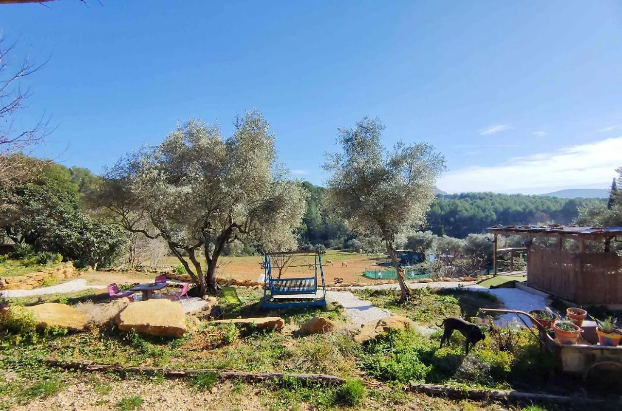 Arche De Noe Atypique, Boheme , Nature, Piscine Chauffee De Paques A Toussaint , Spa , Sauna , Loisirs Le Beausset Guest house